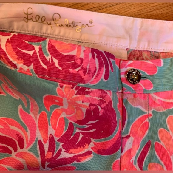 Women’s Lilly Pulitzer Buttercup Shorts- Love Bird Print - Picture 7 of 8